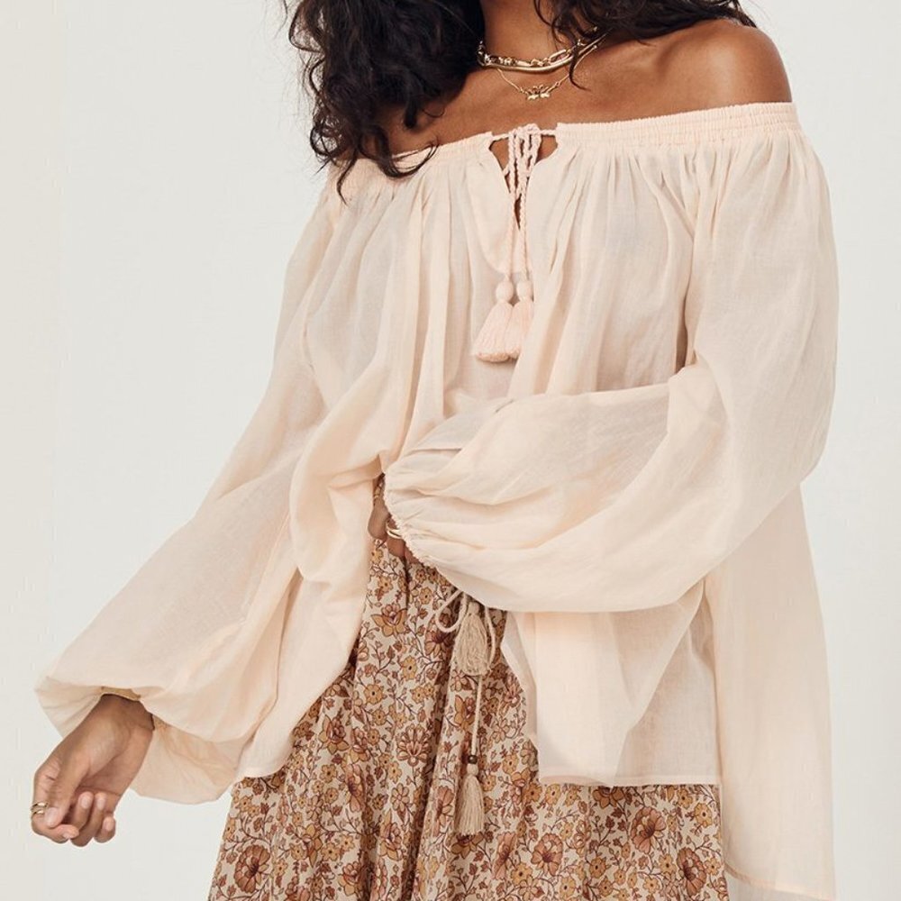 Spell Honey Blouse in Peach size M NWT